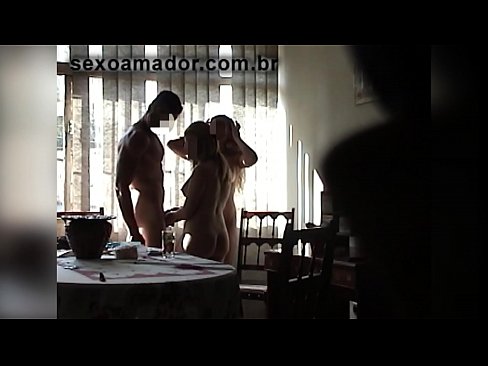 ❤️ Tugann cairde gnéis cuireadh d'fhear ollmhór agus do thriúr in éineacht leis ❤ Porn fb ag porn % ga.passionateembracespotlight.ru% ❌️❤